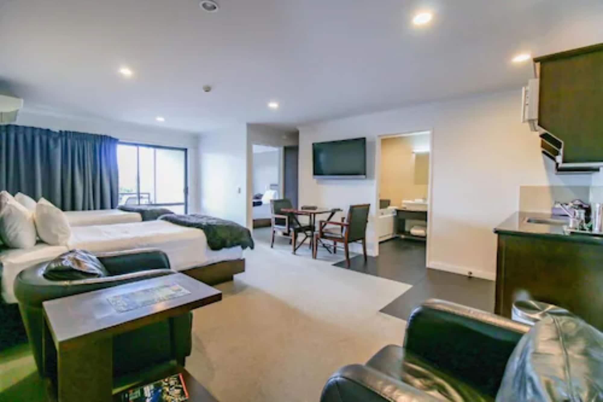 Aotea Motor Lodge Whanganui Zewnętrze zdjęcie A typical studio apartment