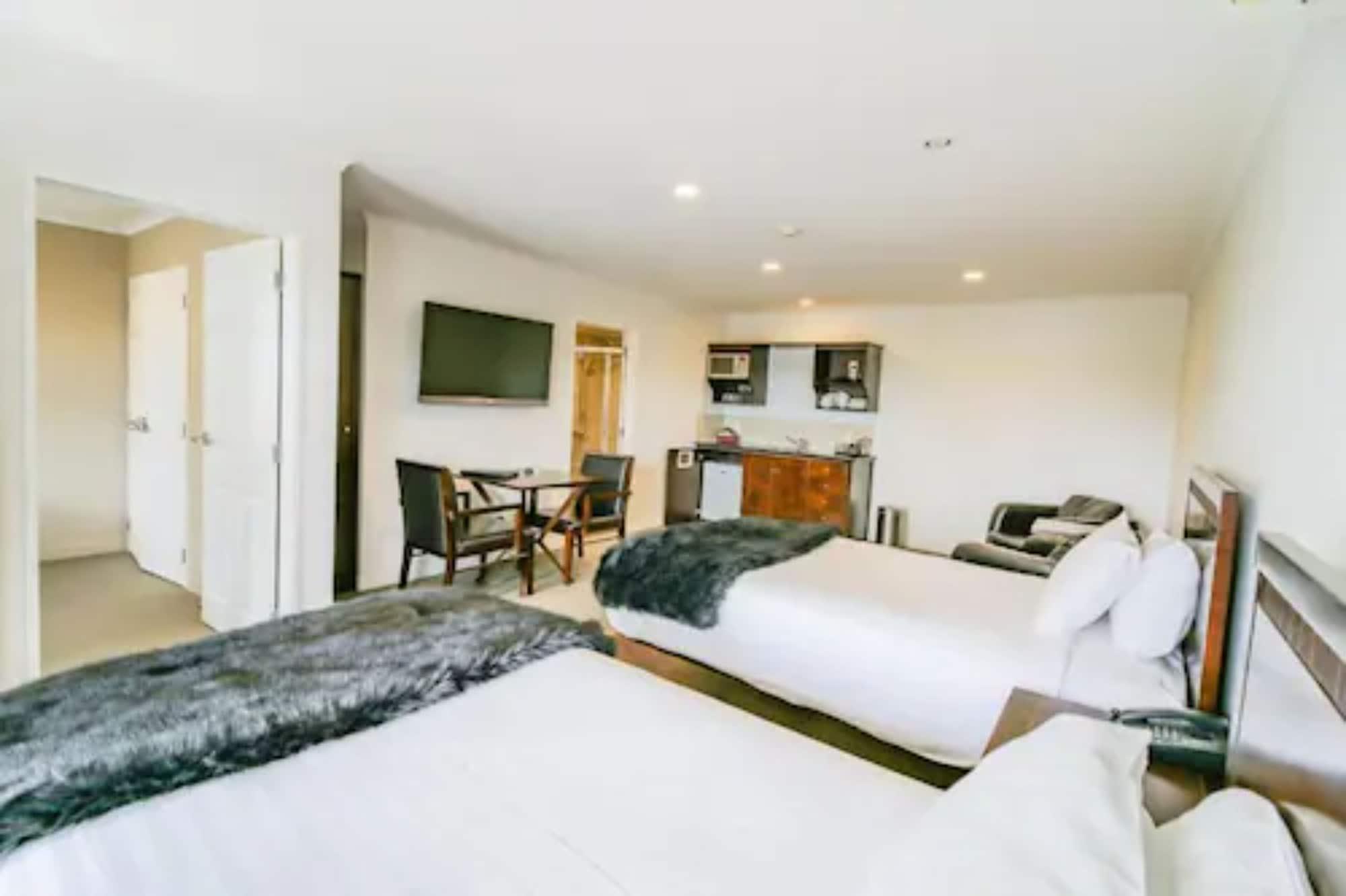 Aotea Motor Lodge Whanganui Zewnętrze zdjęcie A typical studio apartment