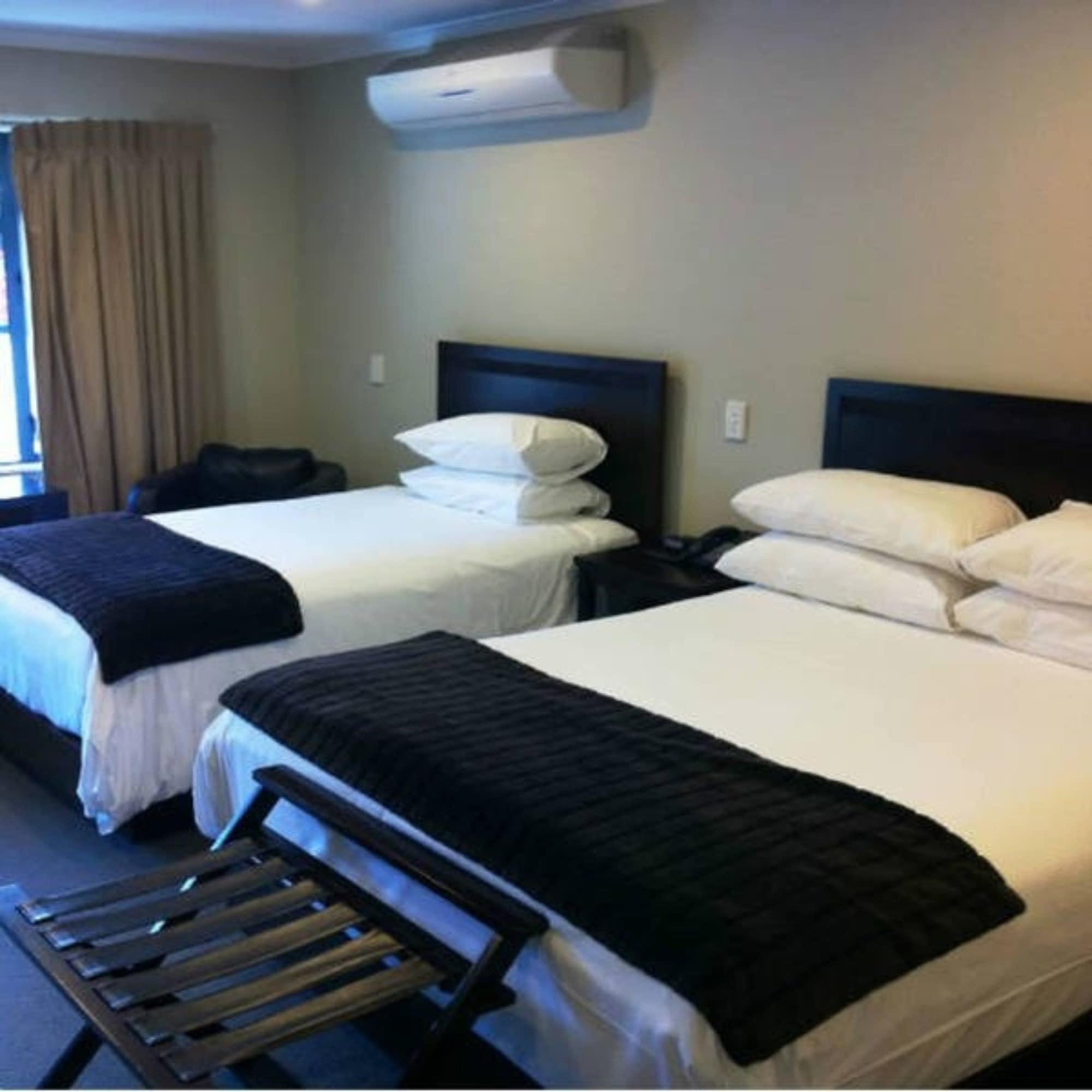 Aotea Motor Lodge Whanganui Zewnętrze zdjęcie A typical room at the hotel