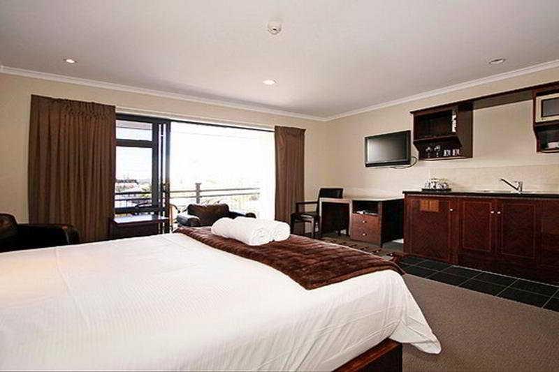 Aotea Motor Lodge Whanganui Zewnętrze zdjęcie A typical studio apartment