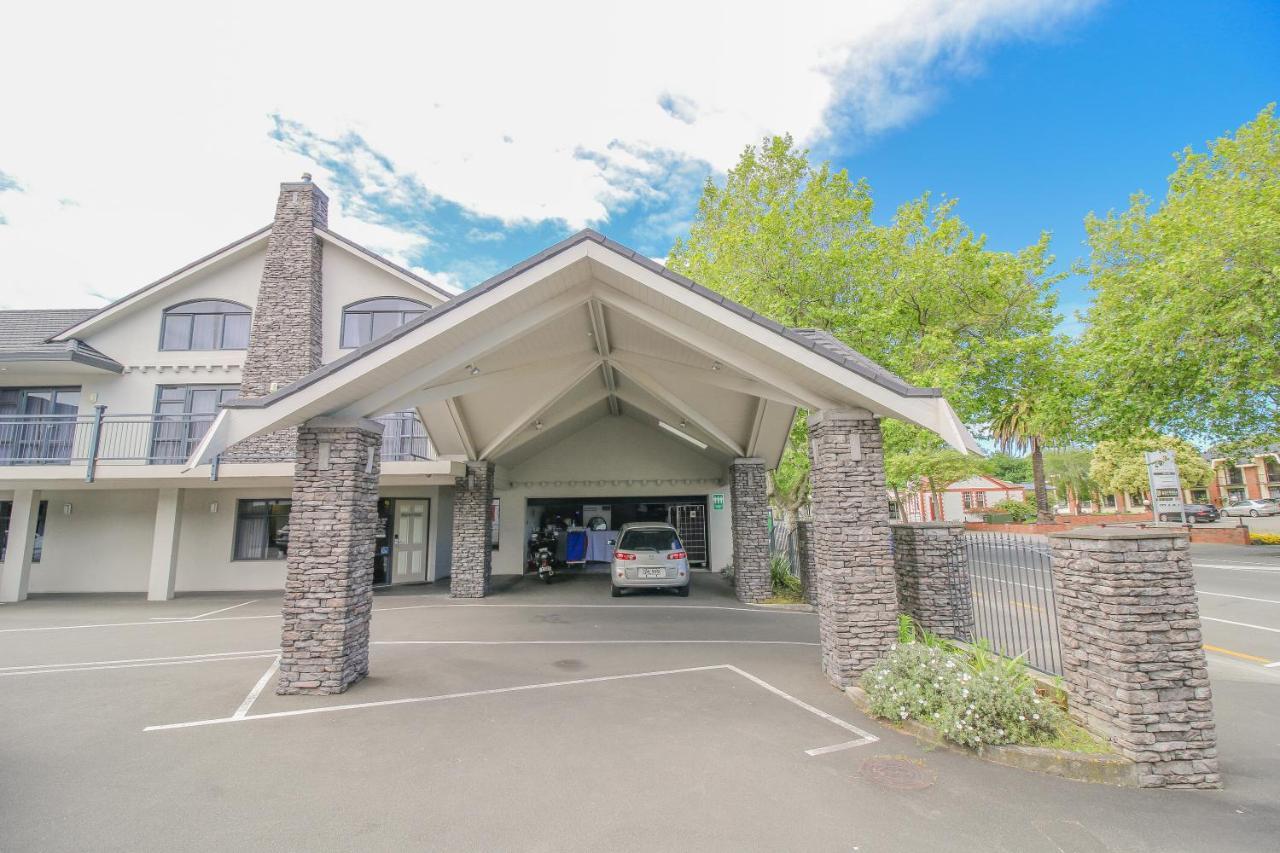 Aotea Motor Lodge Whanganui Zewnętrze zdjęcie Entrance to the hotel