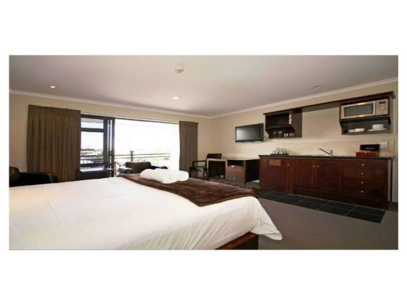 Aotea Motor Lodge Whanganui Zewnętrze zdjęcie A typical studio apartment
